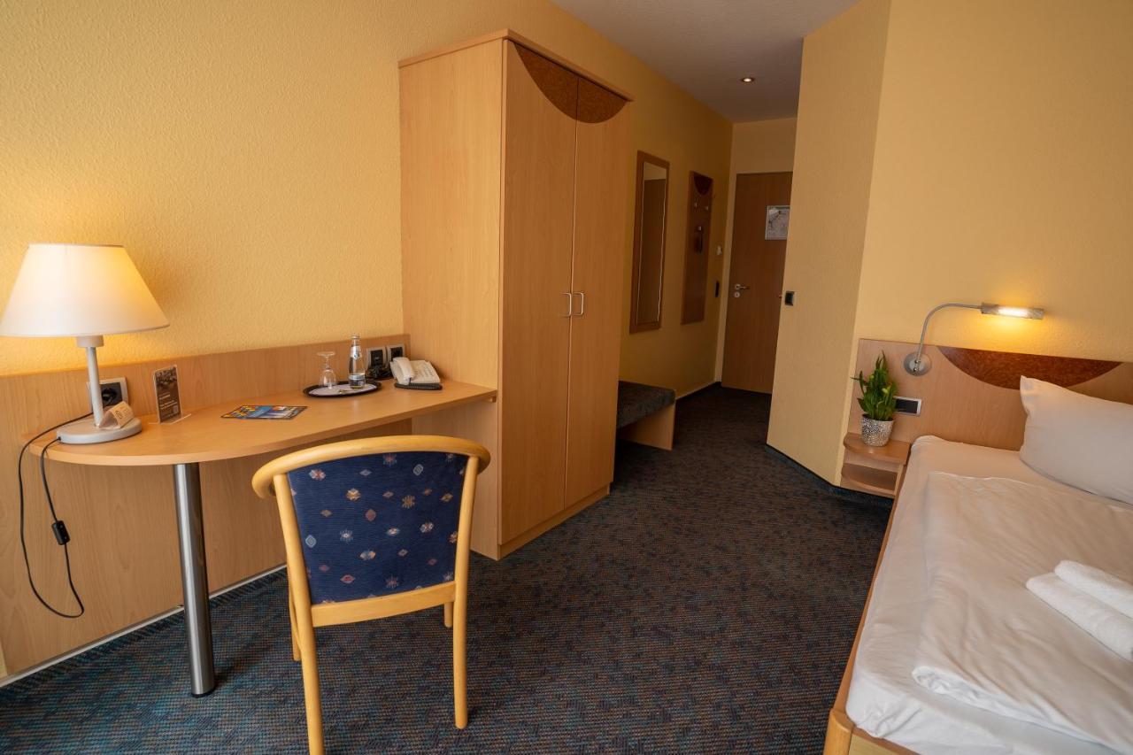 Warias Hotel & Restaurant Braunsbedra Luaran gambar