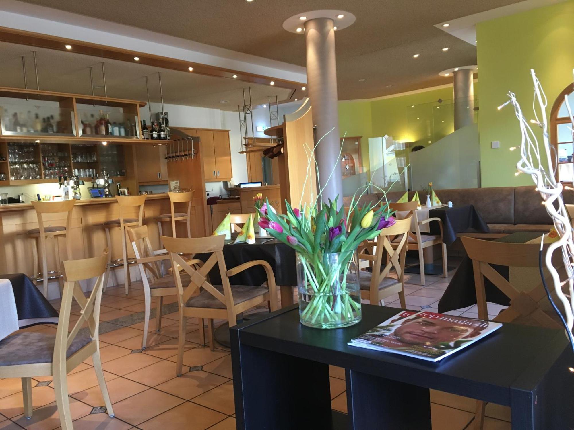 Warias Hotel & Restaurant Braunsbedra Luaran gambar