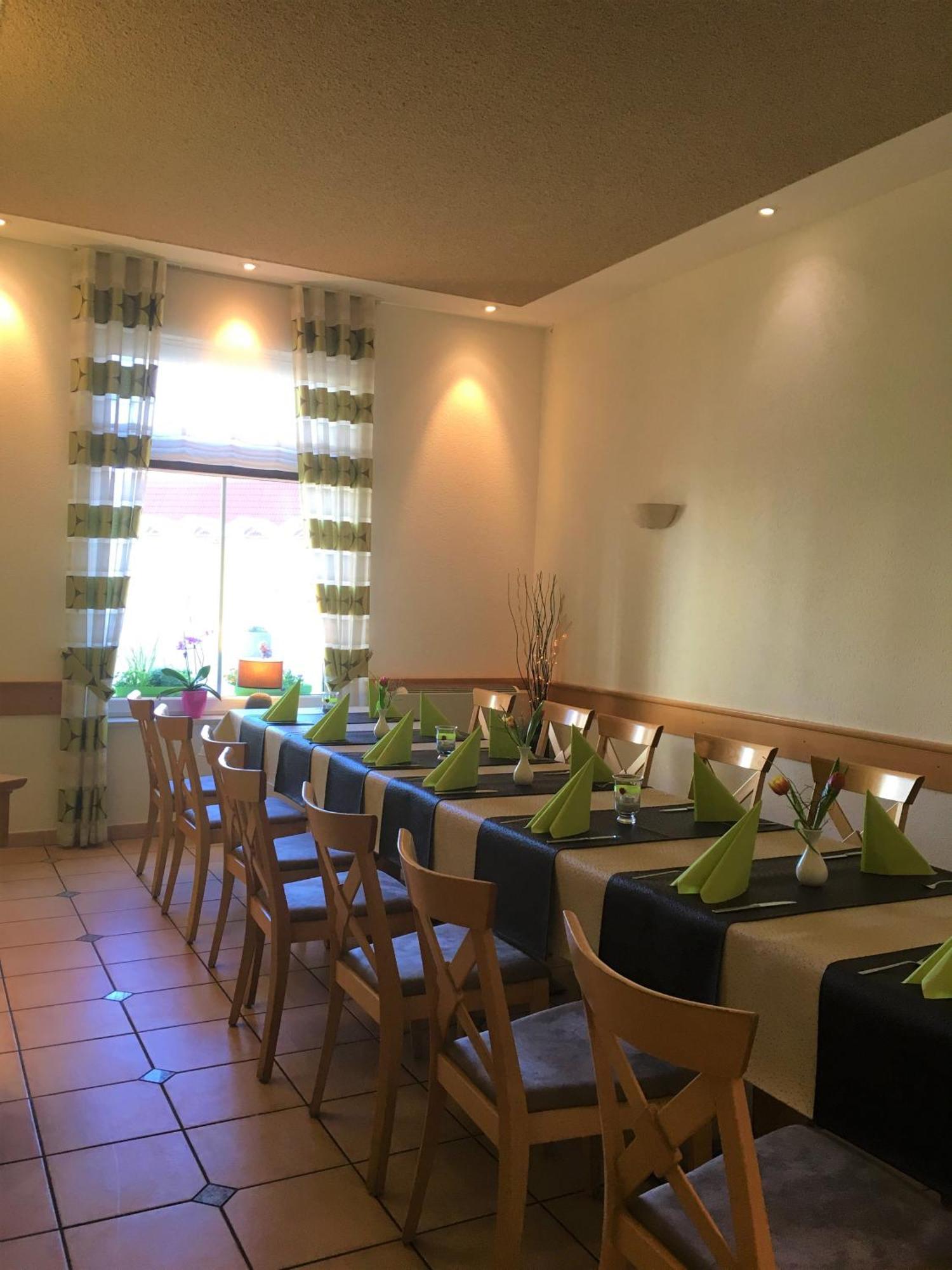 Warias Hotel & Restaurant Braunsbedra Luaran gambar