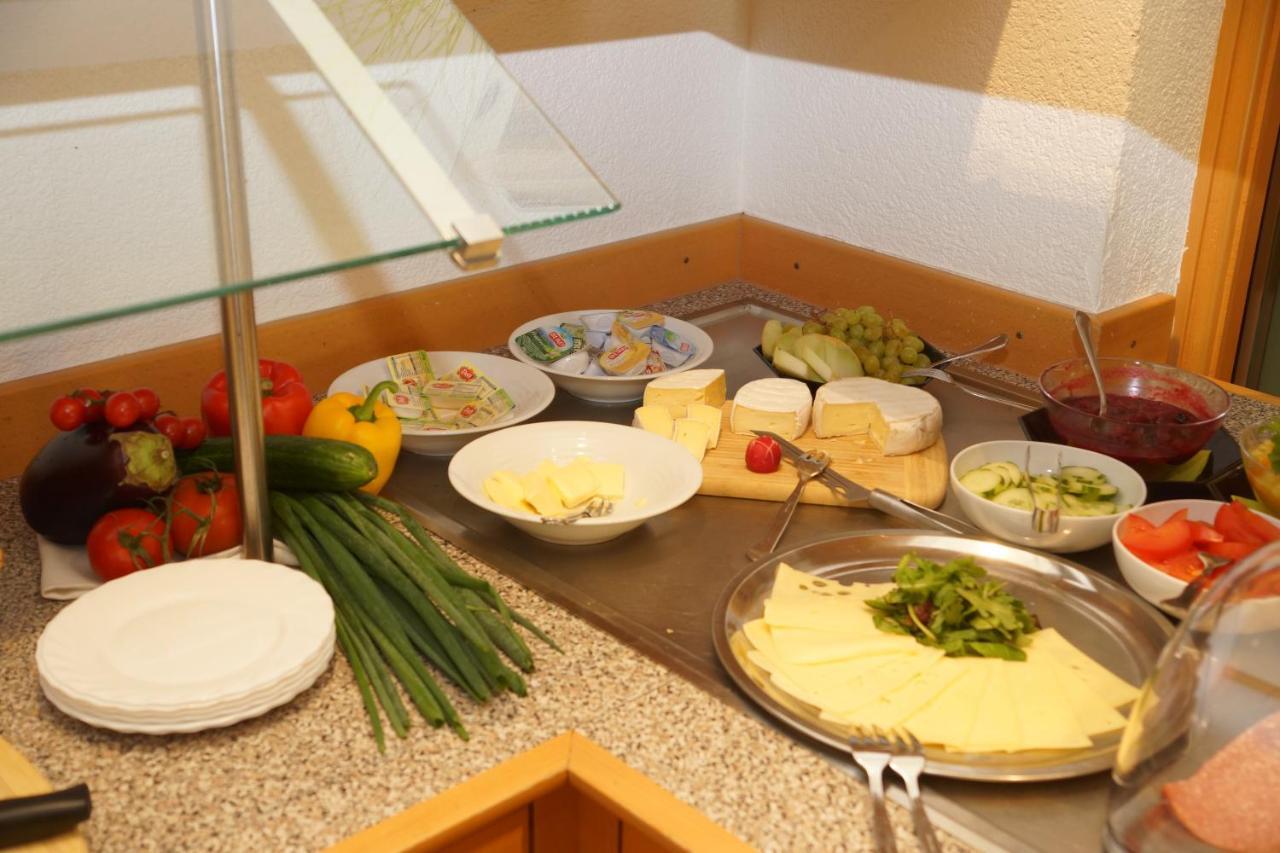 Warias Hotel & Restaurant Braunsbedra Luaran gambar